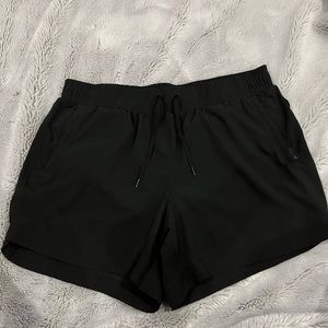 Calia by Carrie Underwood Journey Woven Mid-rise Active Short Black